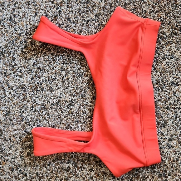 Sports Bra Other - Orange sports bra, size medium